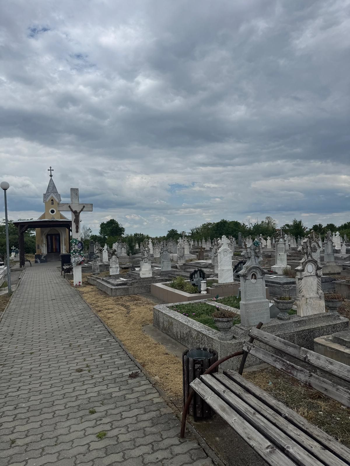 Friedhof Bild 1